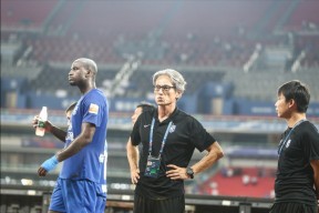 多宝电竞 -今晚体能课后，本菲卡内部沟通备战亚冠，话题不断，球探报告显示潜力(樊登非暴力沟通完整版)