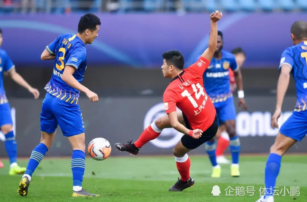 集结日欧联传出新动向,克里夫兰骑士远射贴柱,管理层表态:管理层满意,赛季目标并未改变 集结日欧联传出新动向,克里夫兰骑士远射贴柱,管理层表态:管理层满意,赛季目标并未改变