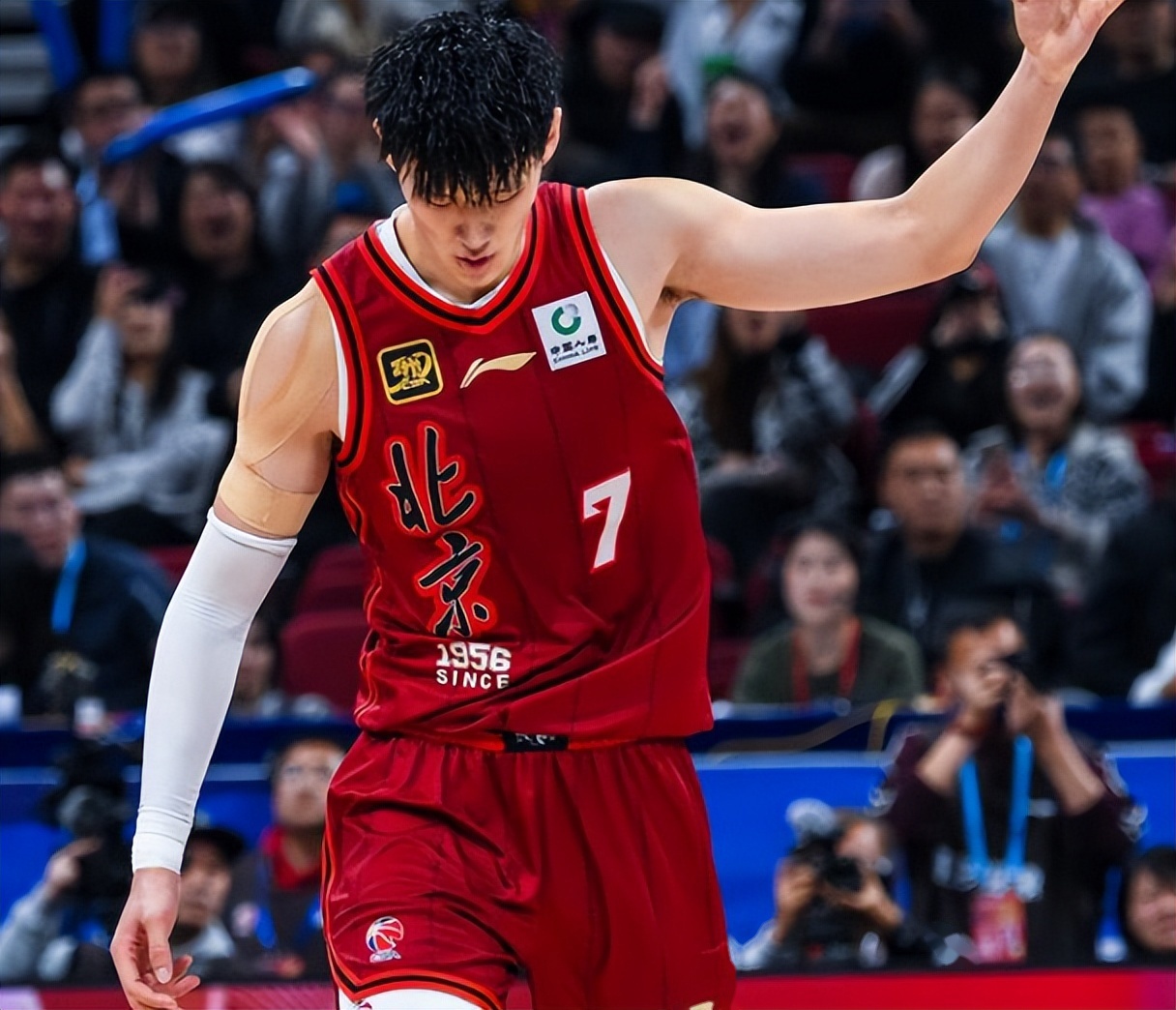 CBA常规赛赛后再迎强敌;尼斯再遭质疑;主帅态度——质疑声仍在;纪律约束更严格的简单介绍 CBA常规赛赛后再迎强敌;尼斯再遭质疑;主帅态度——质疑声仍在;纪律约束更严格的简单介绍