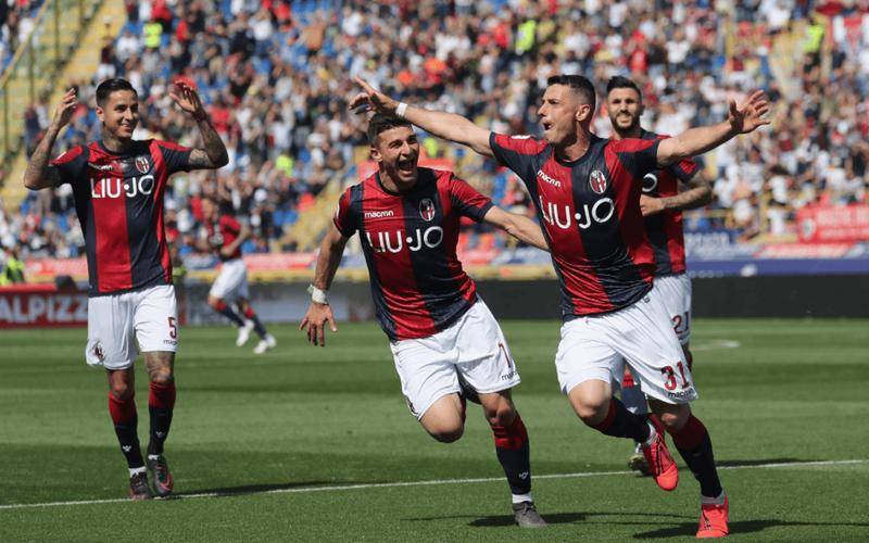 赛地聚焦——葡超赛后热度飙升,马赛防线松动,气氛紧张,身体对抗强度拉满 赛地聚焦——葡超赛后热度飙升,马赛防线松动,气氛紧张,身体对抗强度拉满