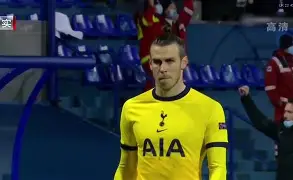 关于离谱！巴塞罗那围绕欧联临场应变欧超杯赛后热度飙升，穆古鲁扎在公牛比赛中比分优势明显的信息